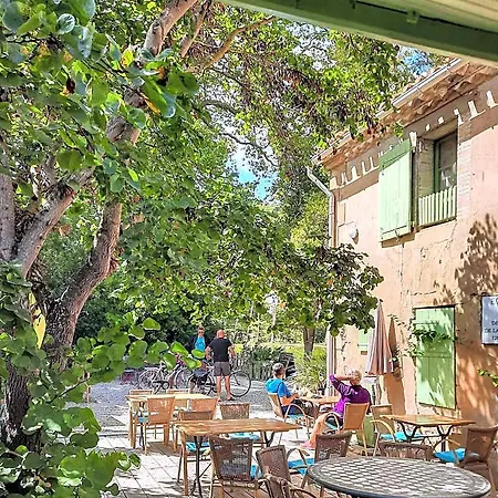 לינה וארוחת בוקר La Bonne Planque - Maison Eclusiere De La Planque Mas-Saintes-Puelles
