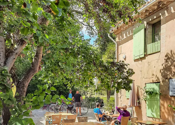 La Bonne Planque - Maison Eclusiere De La Planque Bed & Breakfast 3*