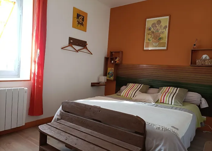 La Bonne Planque - Maison Eclusiere De La Planque Bed & Breakfast 3*